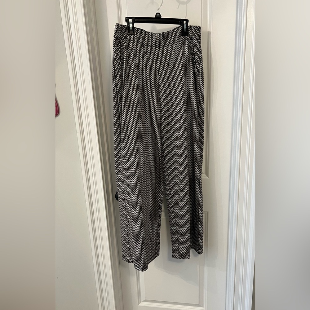 Max Studio Monochrome Geometric Pants